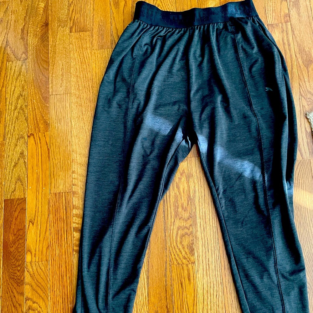 Only worn a couple of times, Puma tracksuit.